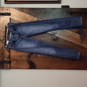 Gap Size 8 True Skinny jeans